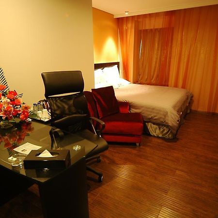 Fx Hotel Xujiahui - Shanghai Stadium Branch المظهر الخارجي الصورة