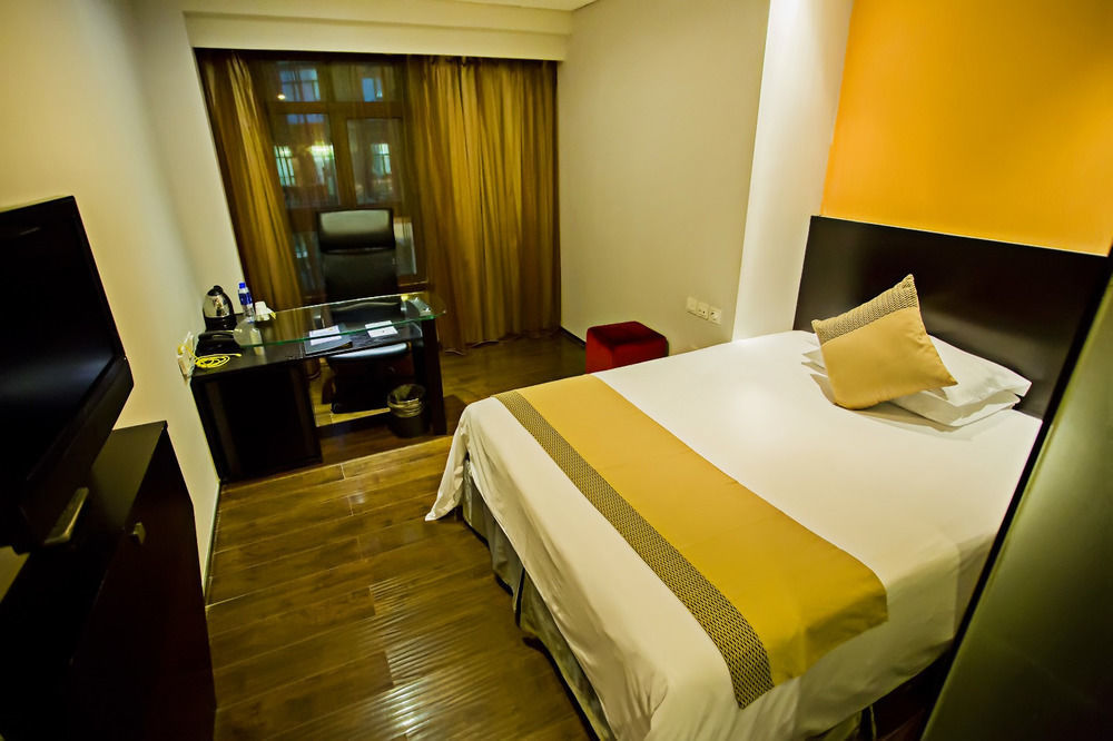 Fx Hotel Xujiahui - Shanghai Stadium Branch المظهر الخارجي الصورة