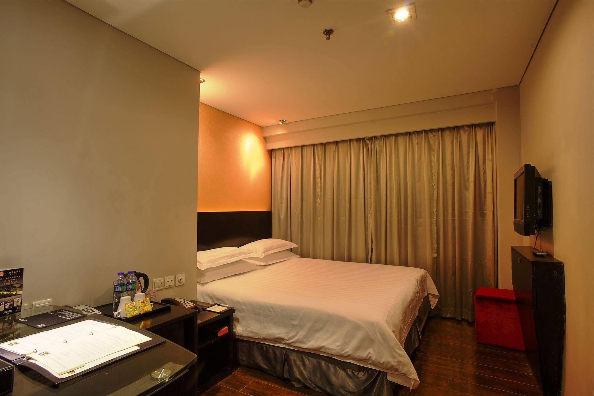 Fx Hotel Xujiahui - Shanghai Stadium Branch المظهر الخارجي الصورة